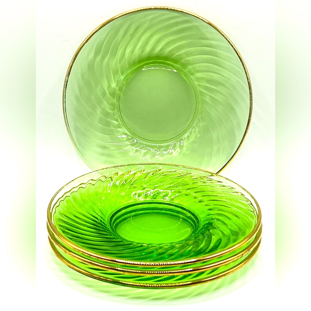 Set of 4 Vintage Uranium Glass Green Gold Rim Swirl Pattern Salad Dessert Plates